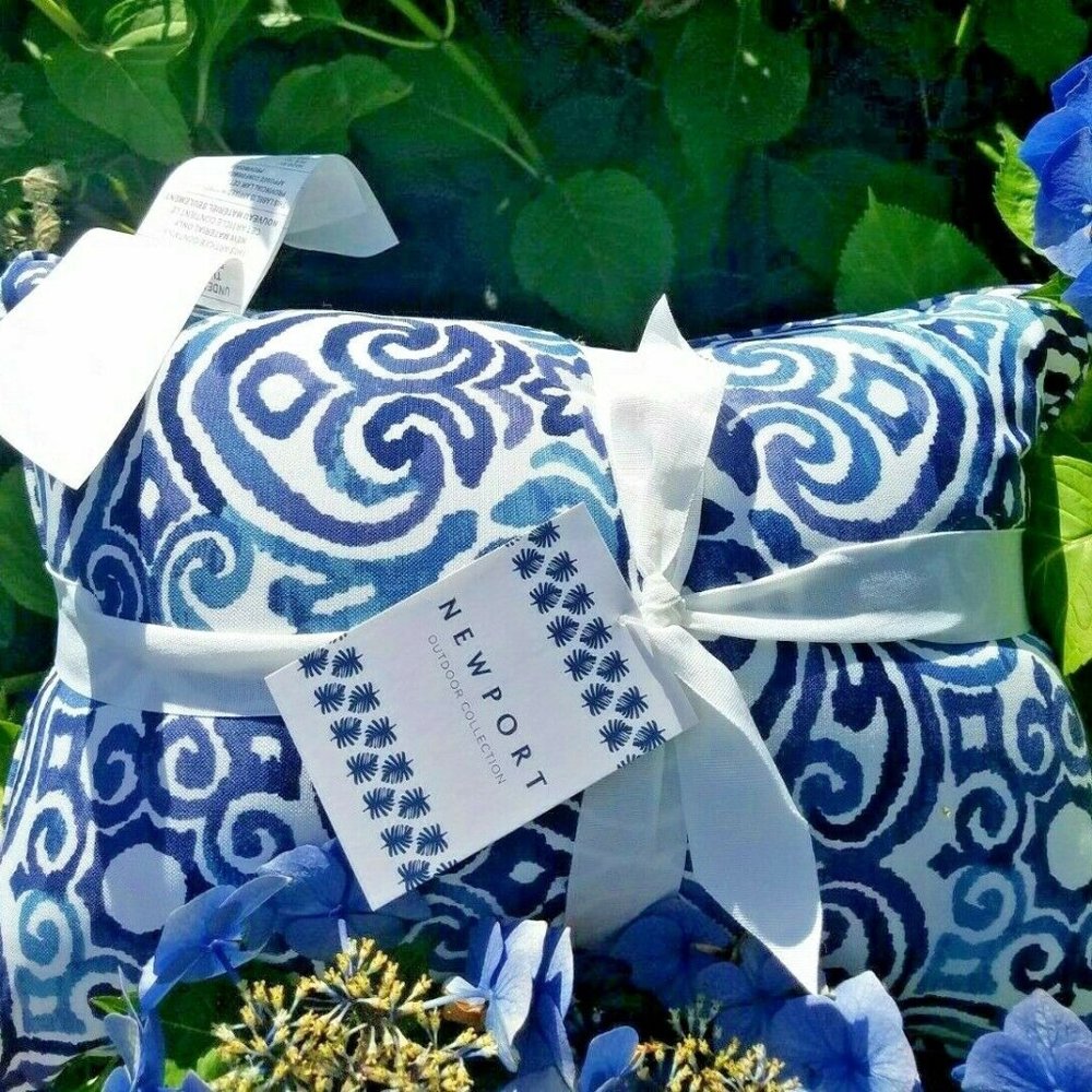 7 LEFT 14 x 20 THROW PILLOWS FILLED CORINTHIAN 2PC SET